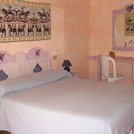 Hotel Turismo Rurale Montitundu Маріна-ді-Портіско Екстер'єр фото